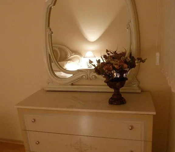 Private In Privilige *